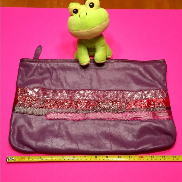 VASILIS FOR TROTTING PURPLE LEATHER LGE CLUTCH 💜 - Picture 2 of 7